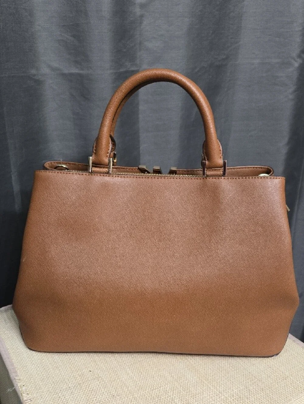 Michael Kors Set - Picture 3 of 16